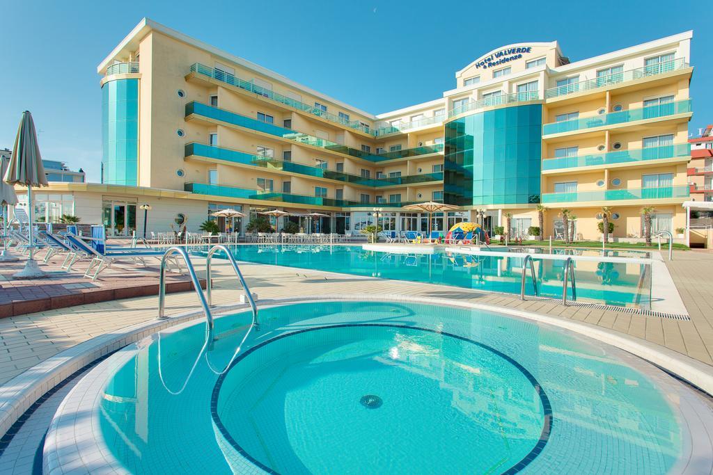 Hotel Valverde & Residenza Cesenatico Εξωτερικό φωτογραφία