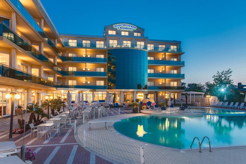 Hotel Valverde & Residenza Cesenatico Εξωτερικό φωτογραφία