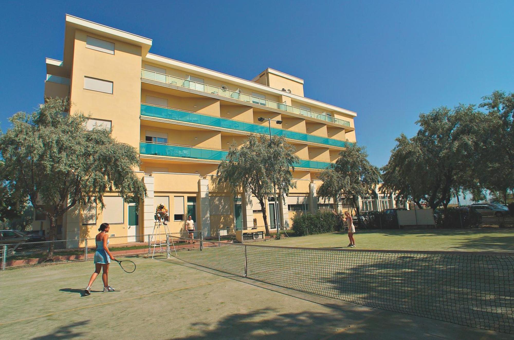 Hotel Valverde & Residenza Cesenatico Εξωτερικό φωτογραφία